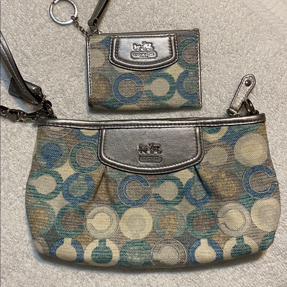 Coach Madison Wristlet Set - Picture 12 of 12